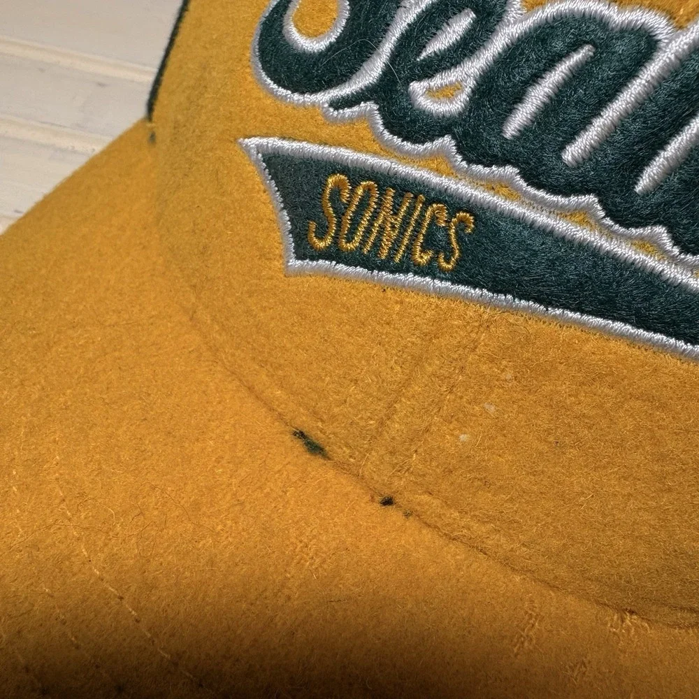 Vintage Seattle Super Sonics NBA Script Nike Fitted Hat Cap Sz 7 5/8- 7/78 Wool